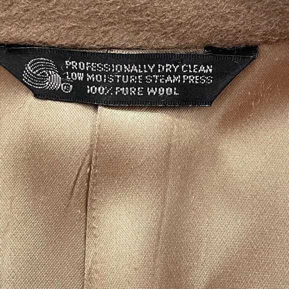 Pier Cardin men’s Double Breasted 100% wool , long over coat . Color Camel - Picture 9 of 11
